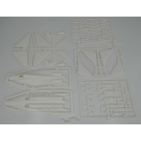 NAKOTNE 1/72 MNR-29 Soviet Union Military Jet Model - Foreign Language Model - Picture 9 of 9